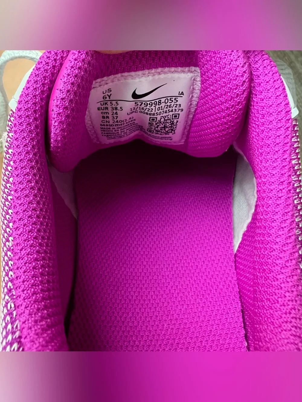 Nike AirMax Bright Violet & Silver Gray 6Y